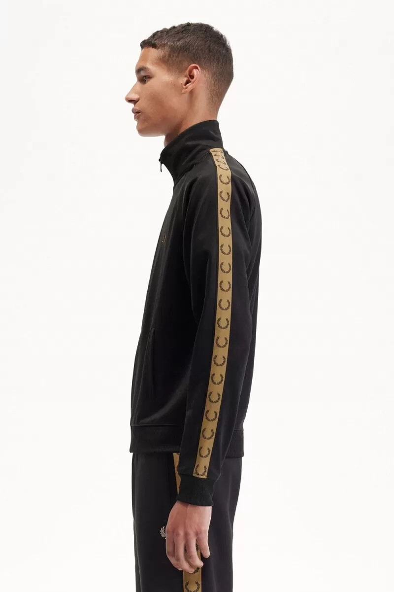 chaqueta deportiva fred perry con cinta en contraste para hombre color negro y verde