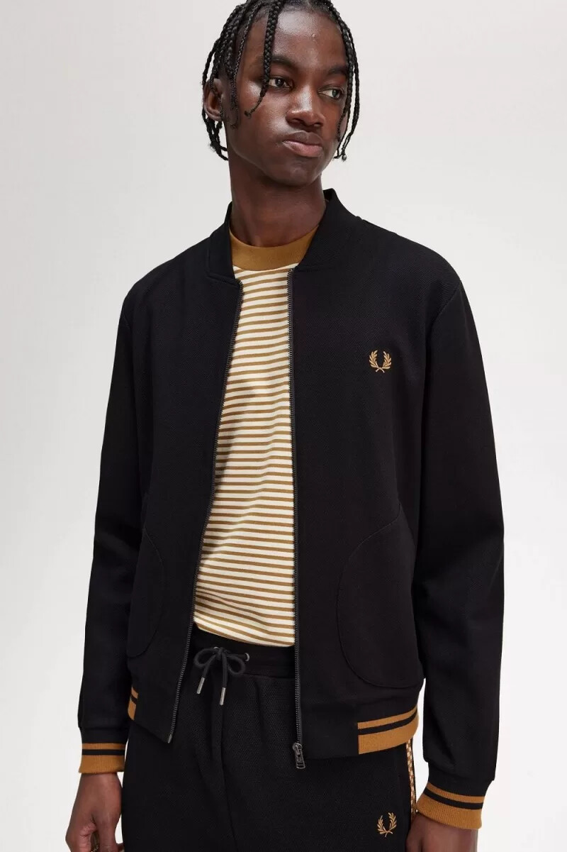 chaqueta deportiva fred perry con detalle de ribete para hombre color negro