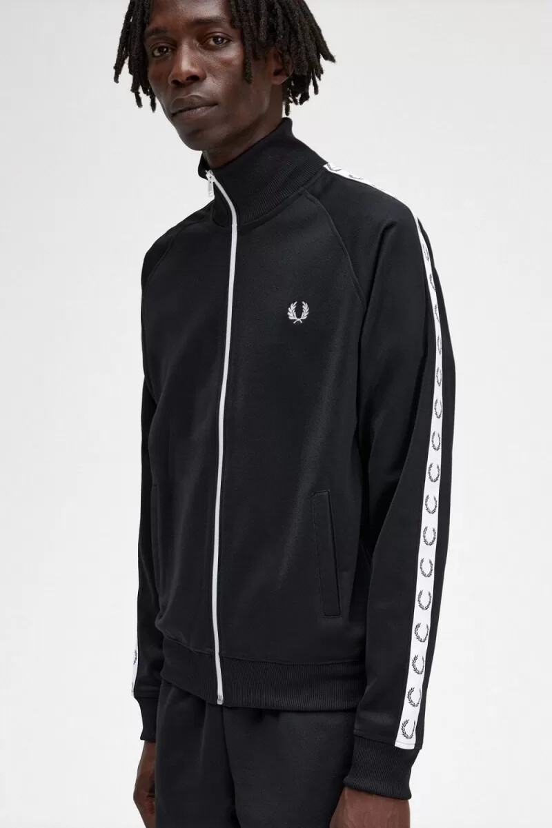 chaqueta deportiva fred perry taped para hombre color negro