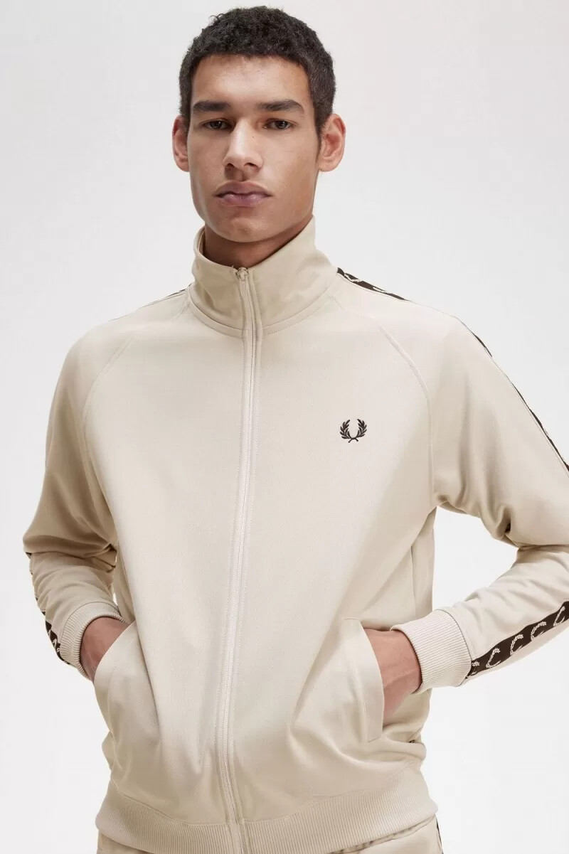 chaqueta deportiva fred perry con cinta en contraste para hombre color negro menta claro