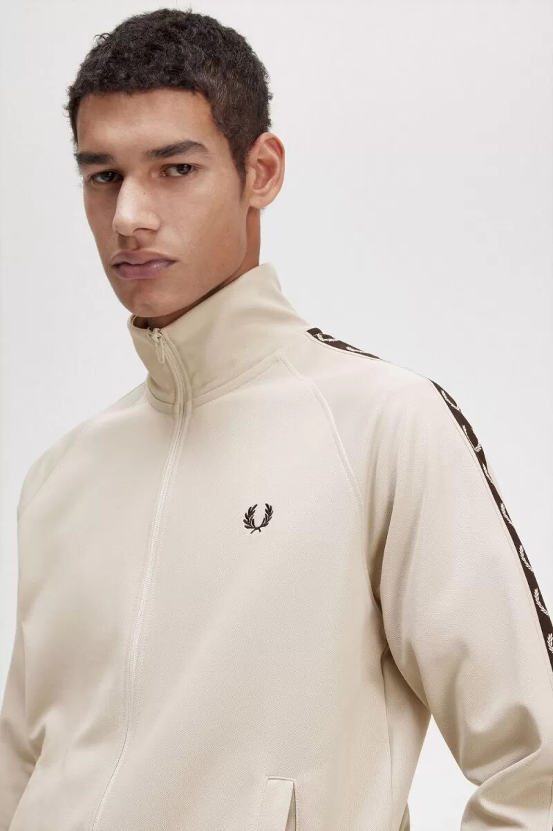 chaqueta deportiva fred perry con cinta en contraste para hombre color negro menta claro
