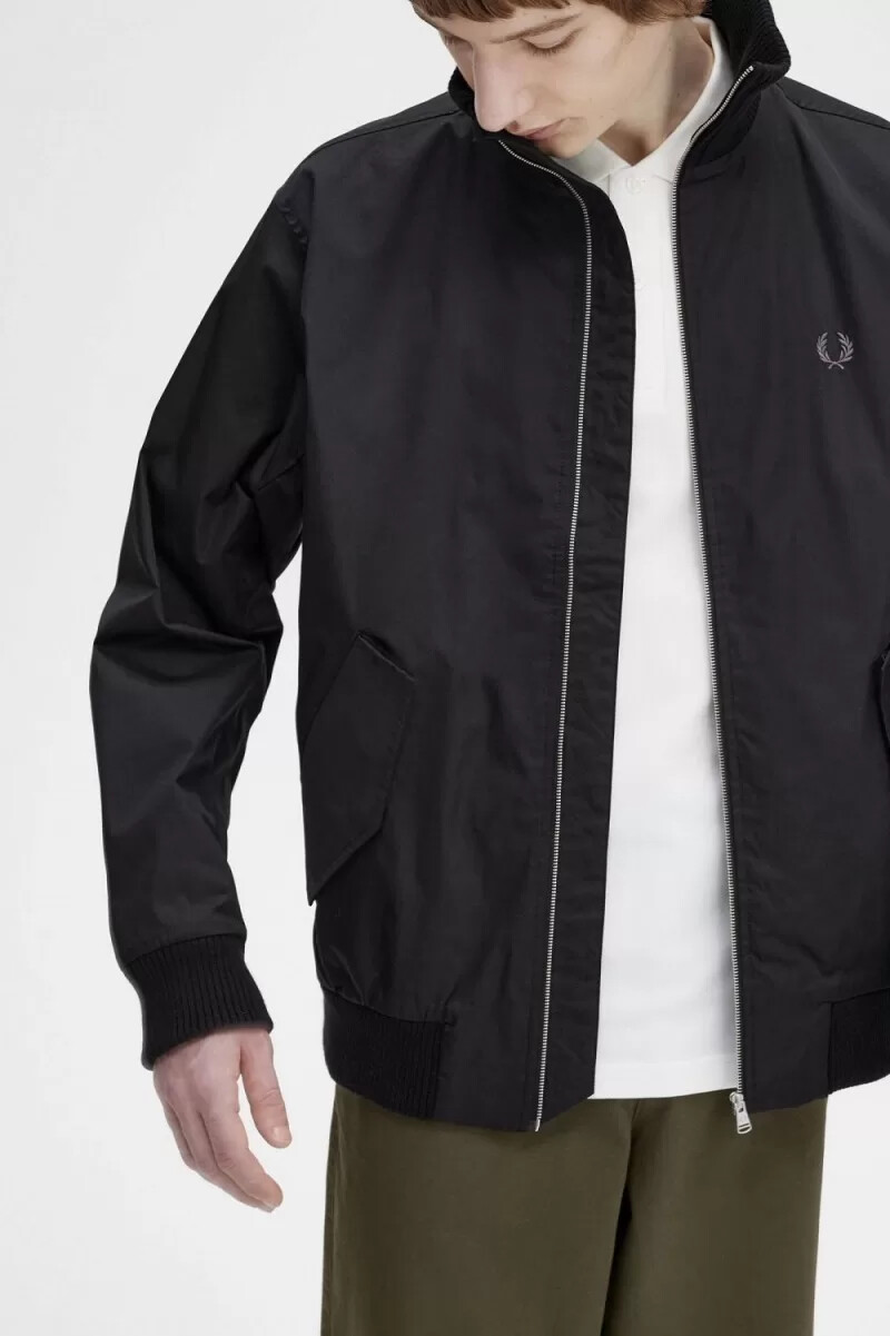 chaqueta bomber de tenis de punto acanalado fred perry para hombre color negro