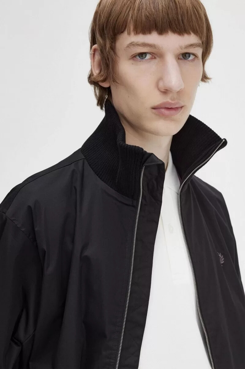 chaqueta bomber de tenis de punto acanalado fred perry para hombre color negro