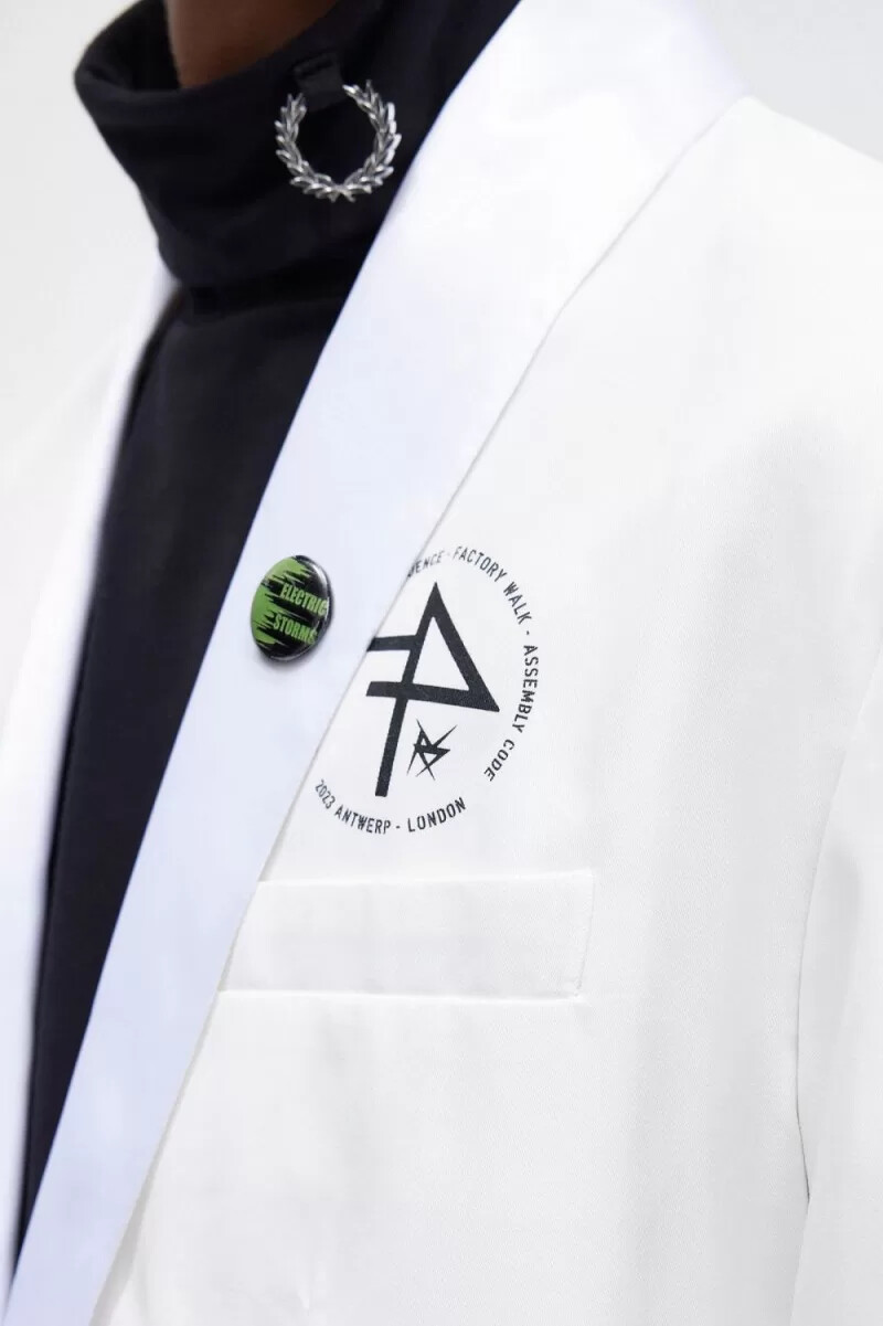 blazer con cuello chal fred perry para hombre color blanco