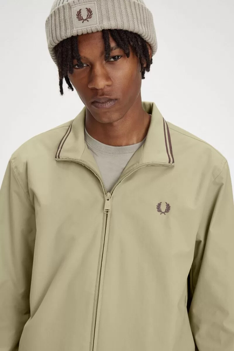 chaquetas fred perry brentham para hombre en gris cálido