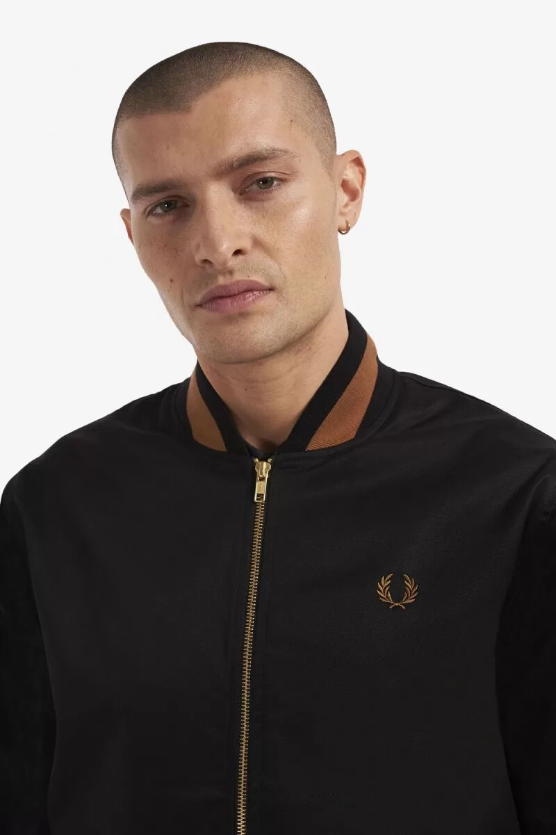 chaqueta bomber de tenis fred perry para hombre color negro
