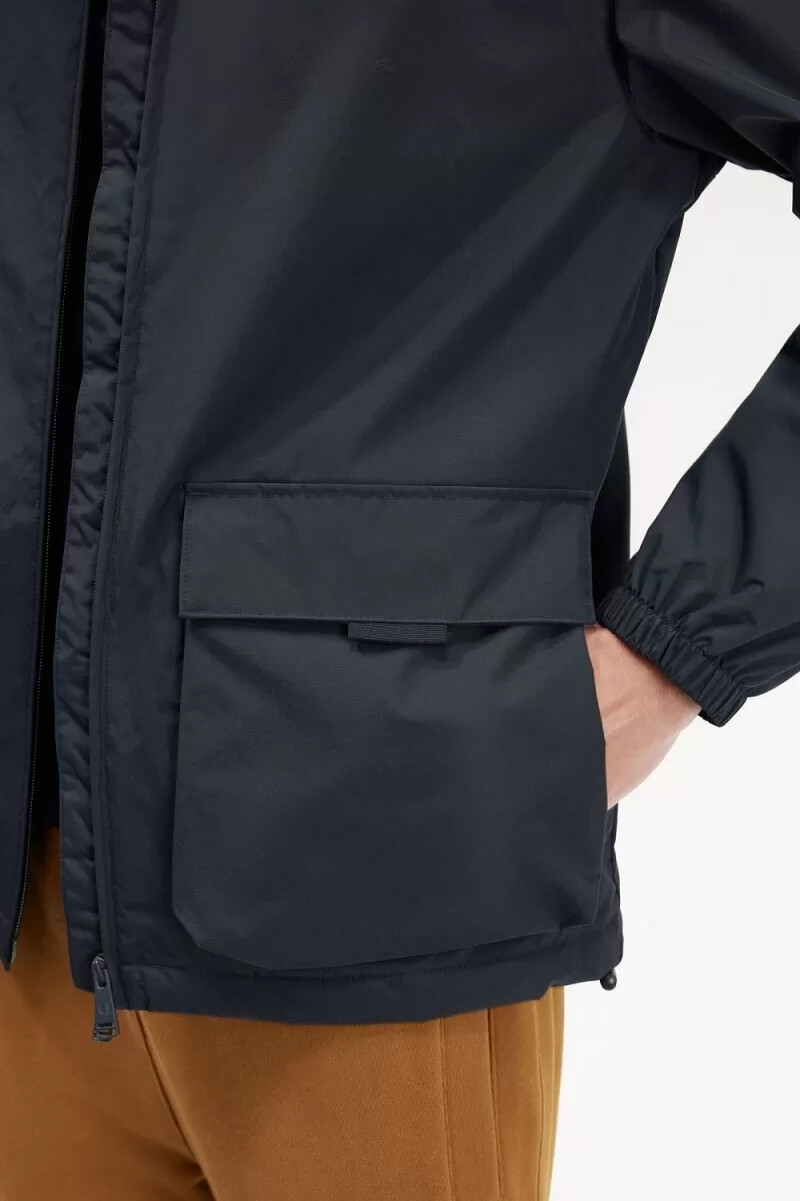 chaqueta fred perry con bolsillo de parche y cremallera para hombre color azul marino