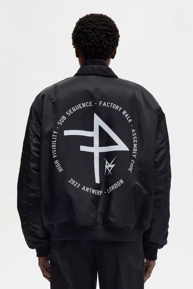 chaquetas de vuelo estampadas fred perry para hombre en negro