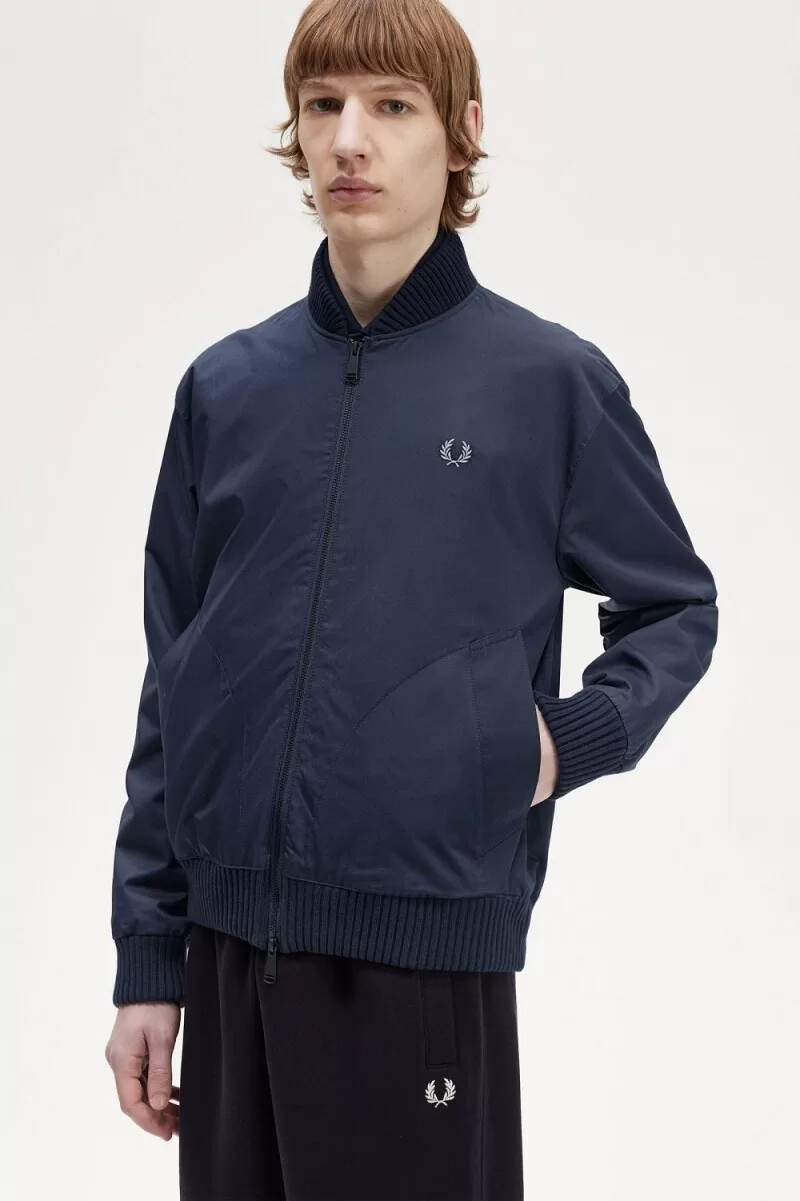 chaqueta bomber fred perry para hombre color azul marino