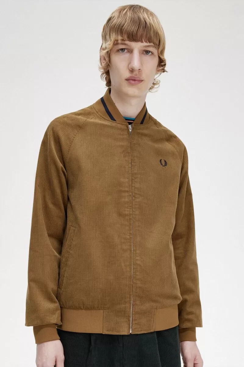 chaqueta bomber de tenis fred perry waffle cord para hombre color marrón