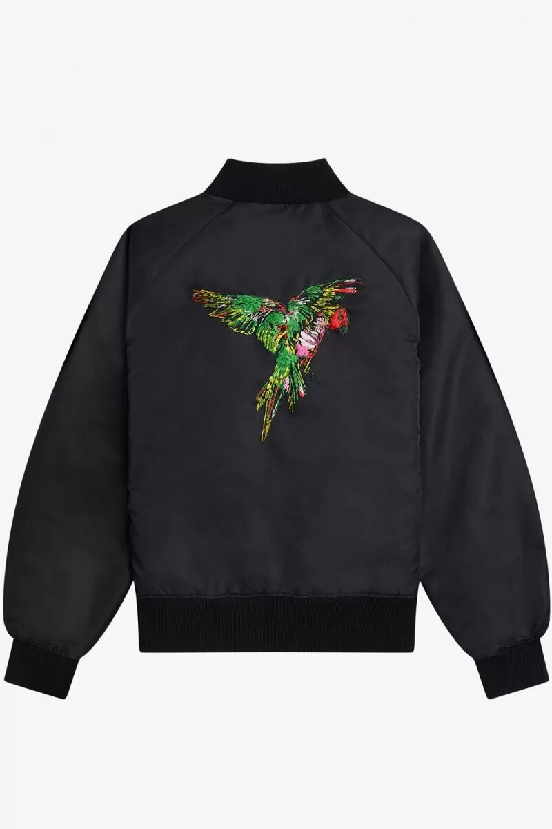 chaqueta bomber bordada fred perry para mujer color negro