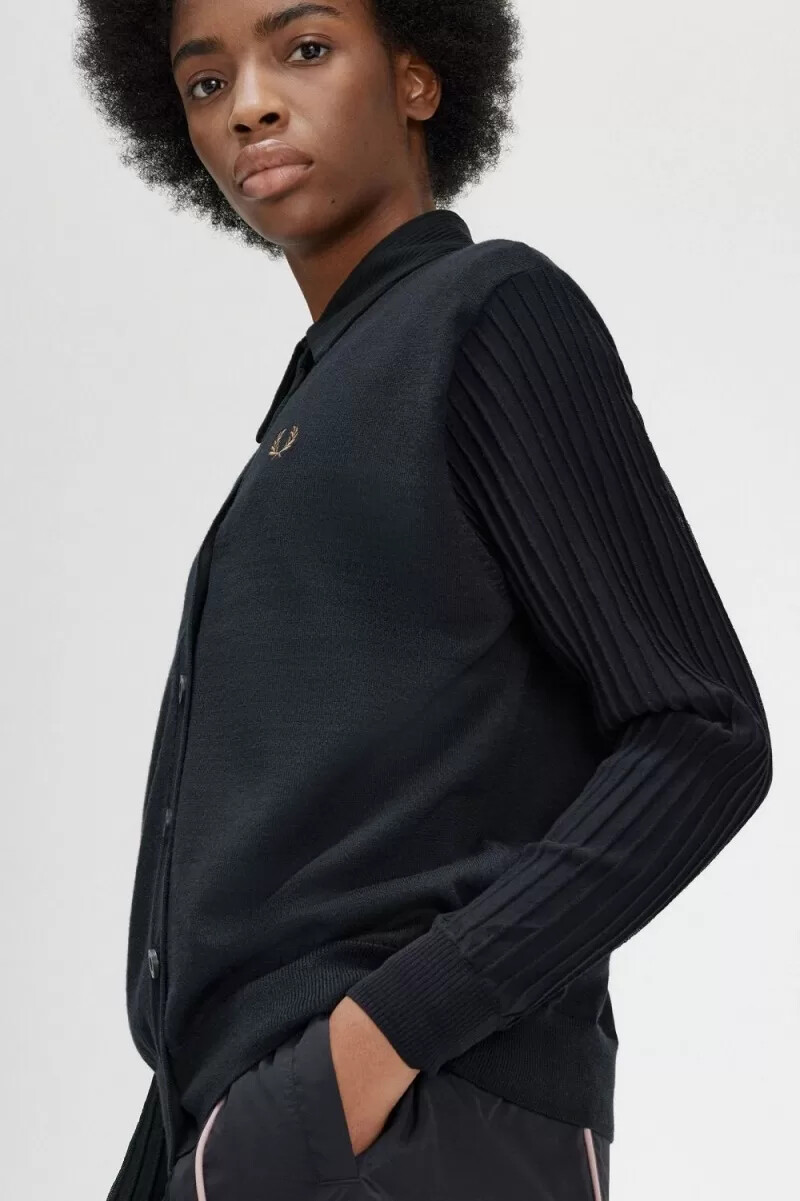 cárdigan fred perry con mangas transparentes para mujer color negro