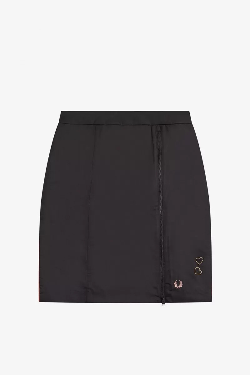 faldas negras con detalle de cremallera para mujer de fred perry