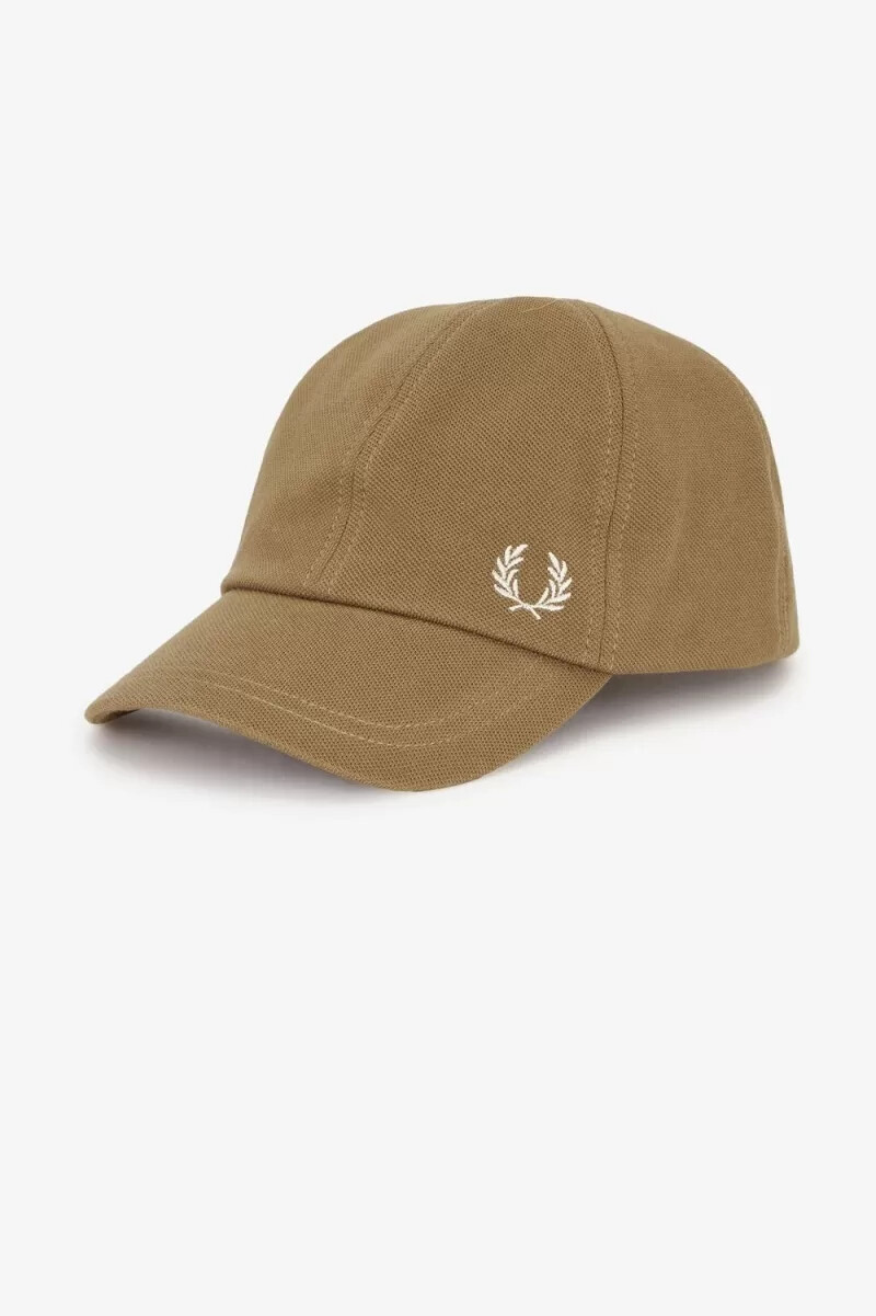 gorras clásicas de piqué fred perry para hombre color marrón y beige