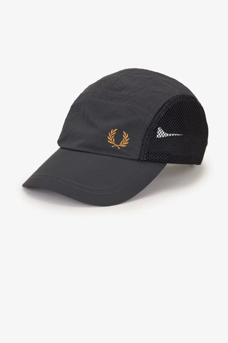 gorra fred perry de malla de nailon arrugado para hombre color gris ancla