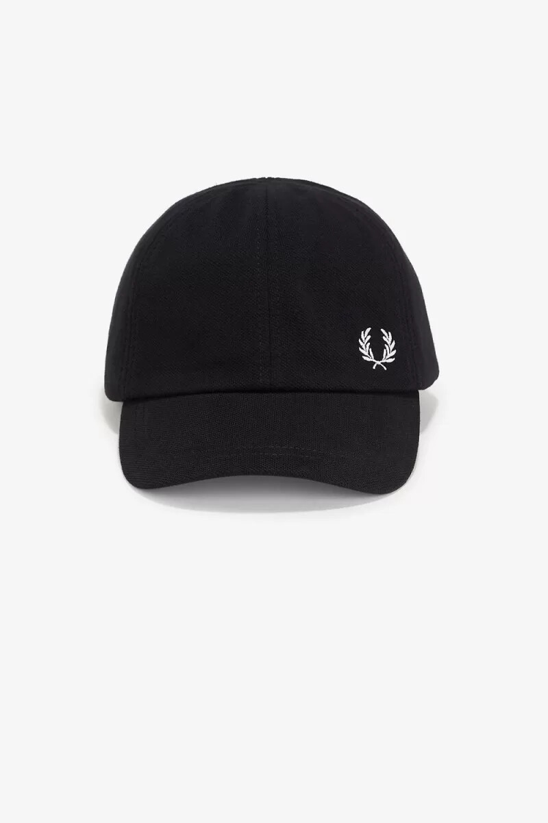 gorras clásicas de piqué fred perry para hombre color negro y blanco nieve
