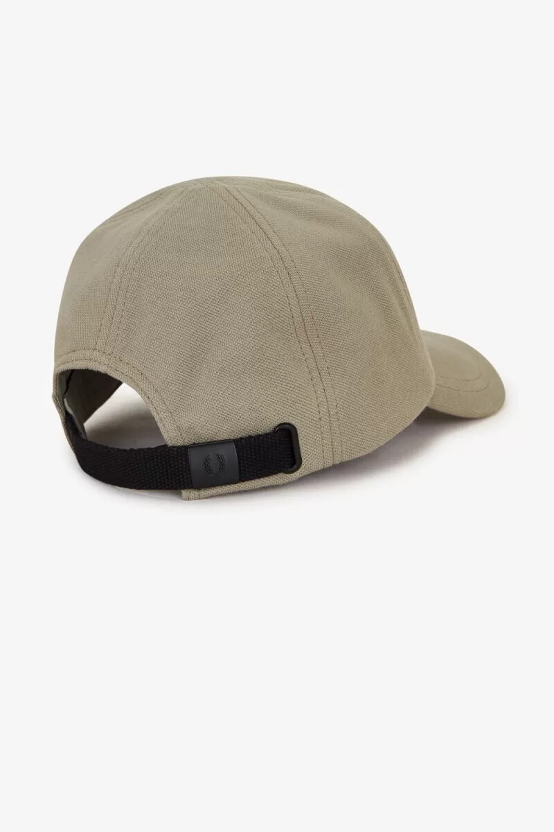 gorras clásicas de piqué fred perry para hombre gris cálido rojo oscuro