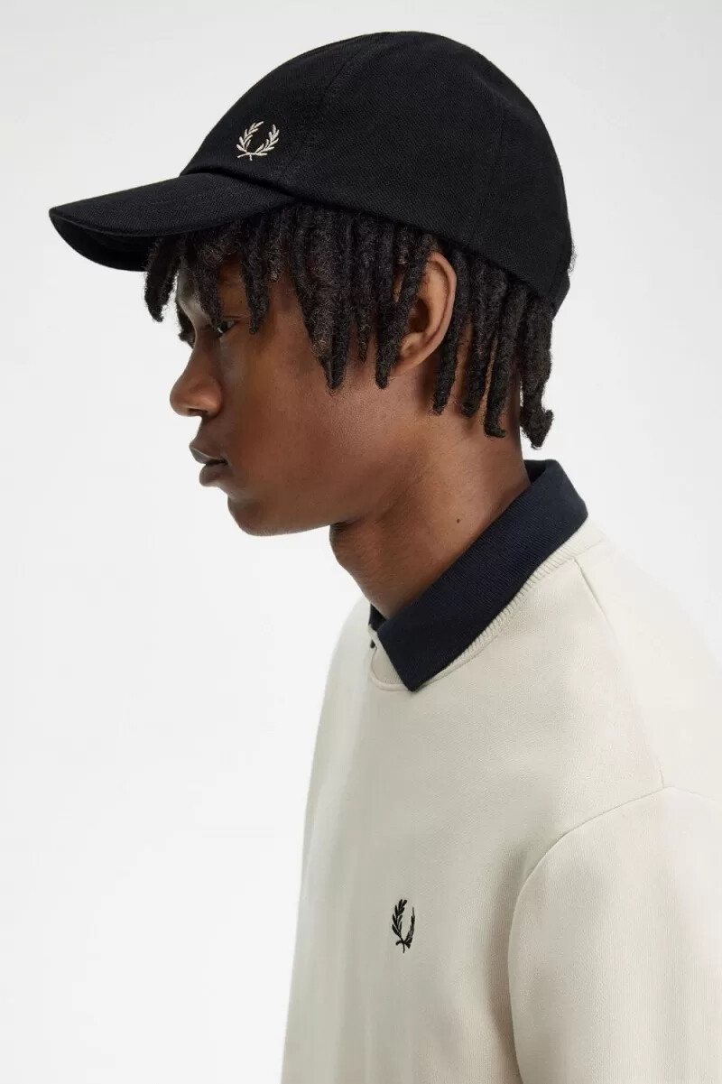 gorras clásicas de piqué fred perry para hombre color negro y verde