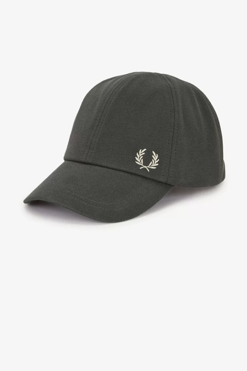gorras clásicas de piqué fred perry para hombre color verde campo y avena