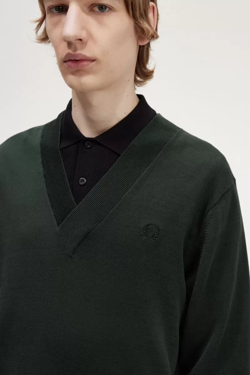 jersey fred perry con cuello en v para hombre en verde noche
