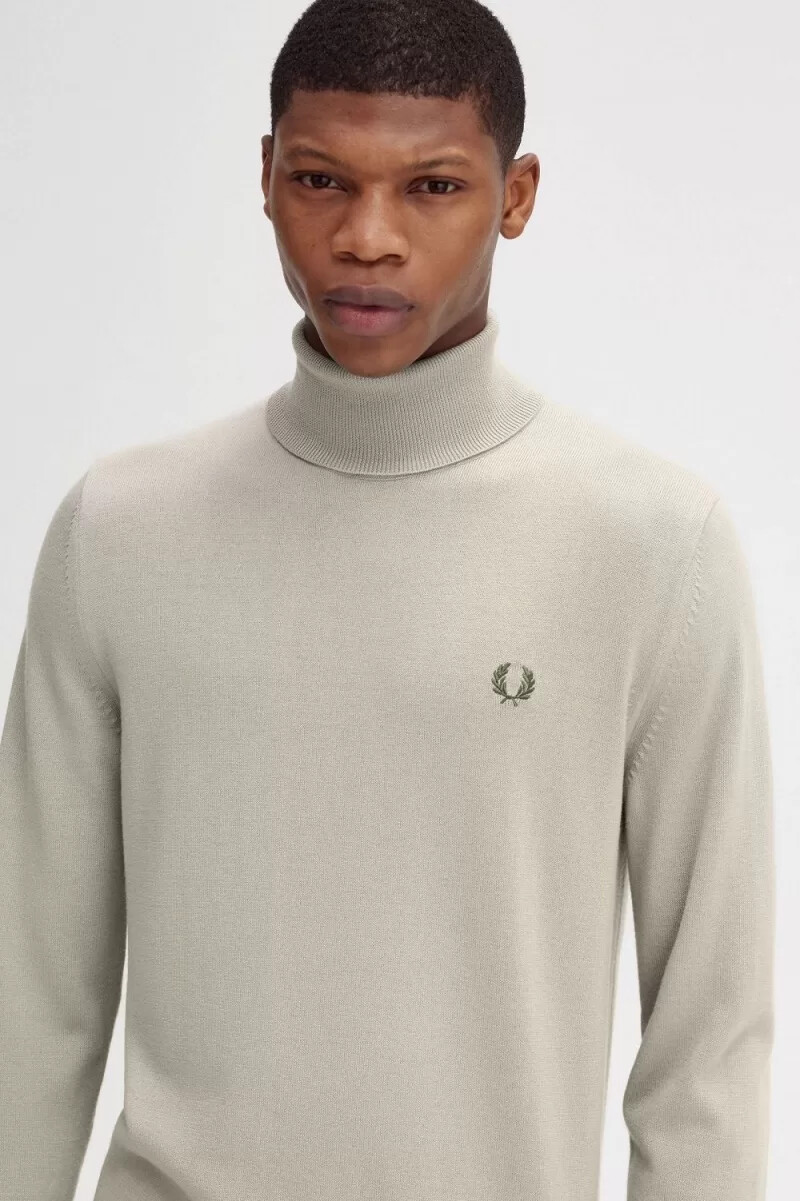 jersey fred perry de cuello alto para hombre en color avena oscuro