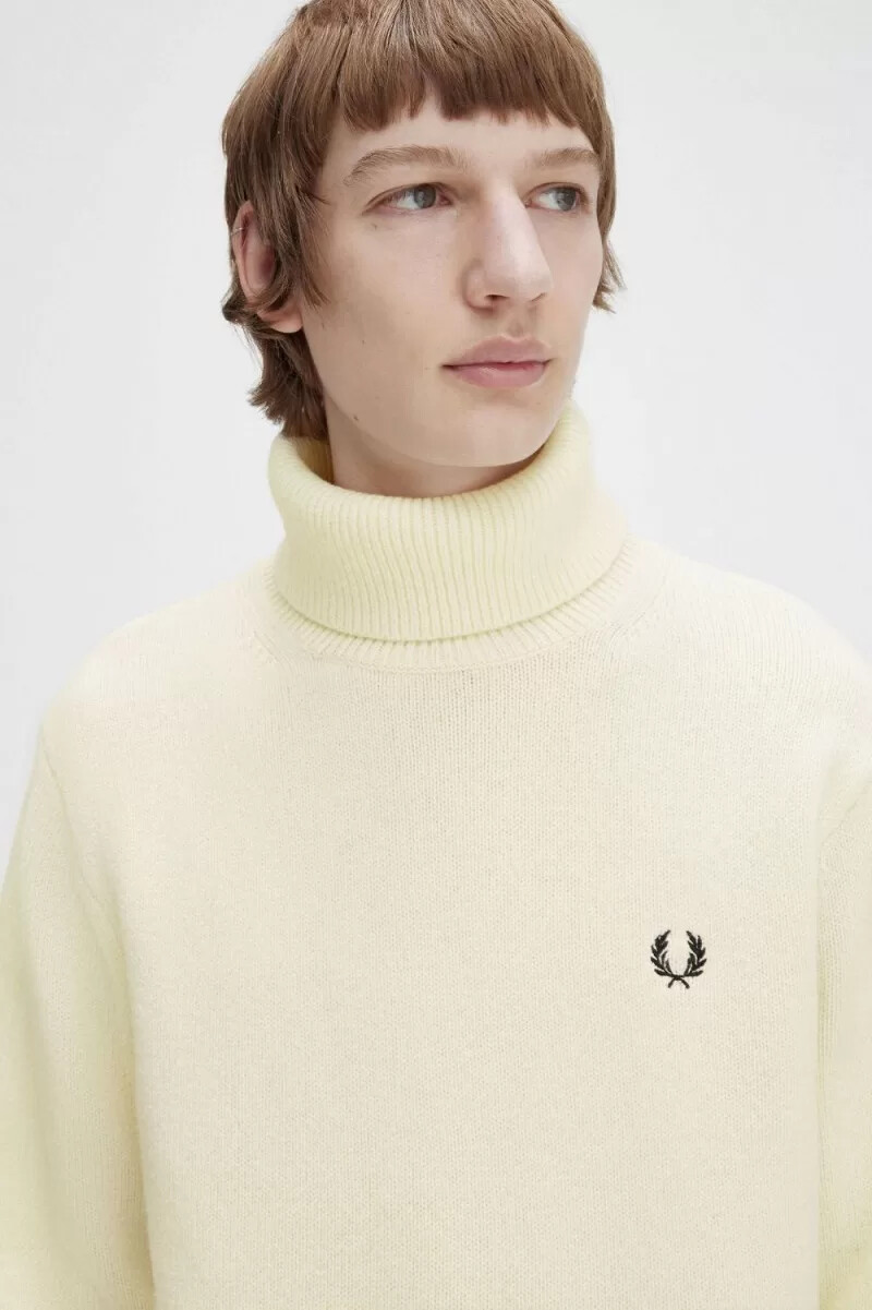 jersey de punto con cuello alto fred perry para hombre en beige