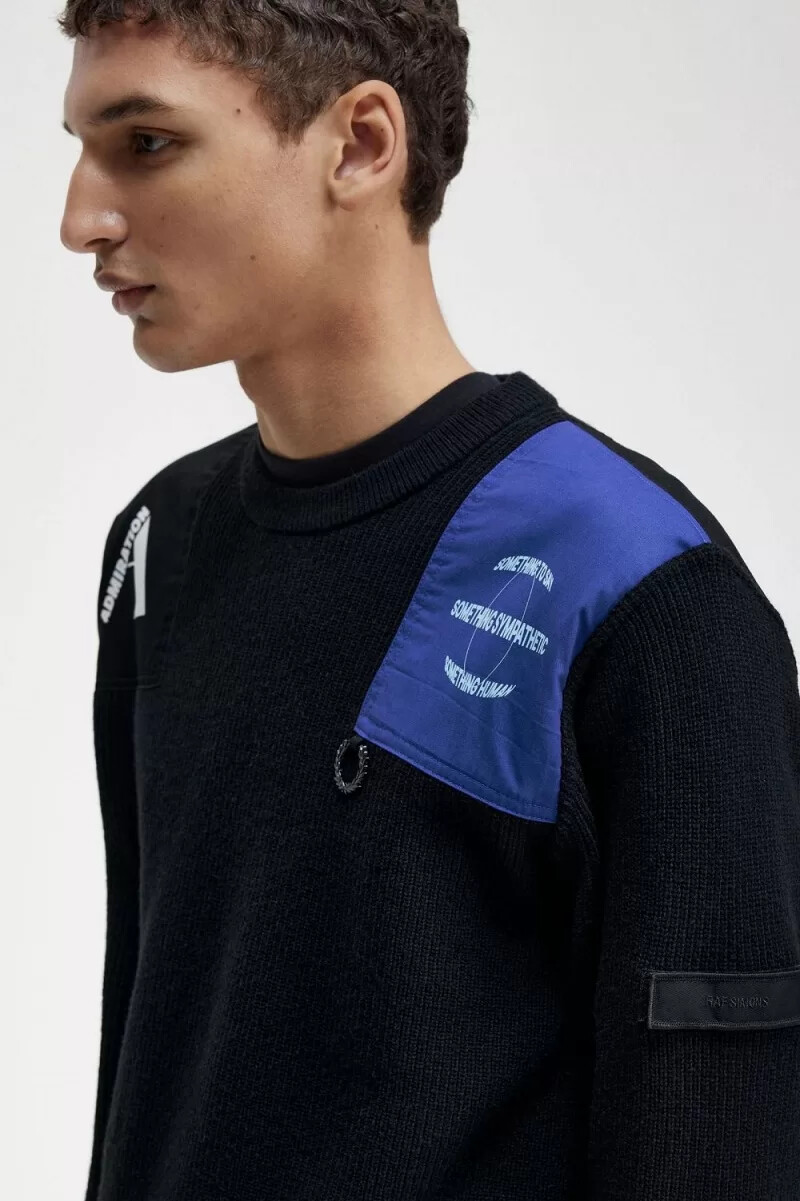 jersey fred perry con detalle de parche para hombre color negro