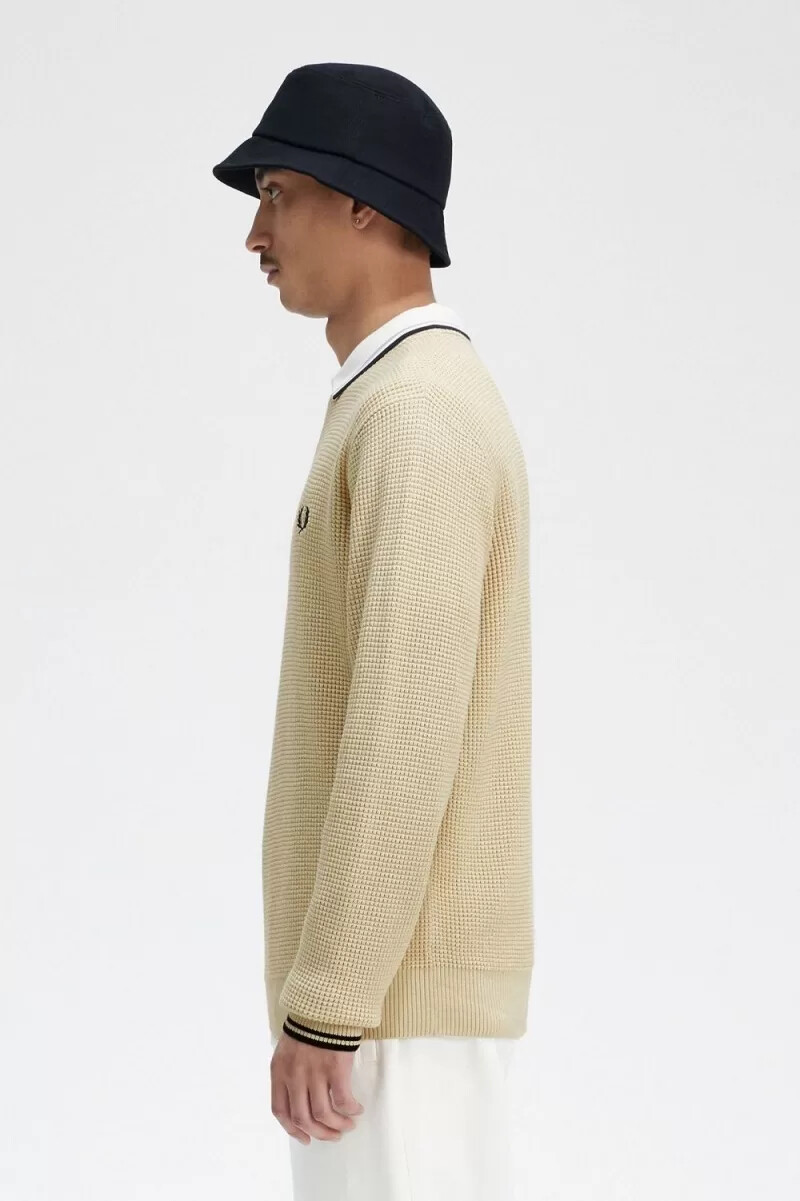 jersey fred perry con punto gofre para hombre en color avena