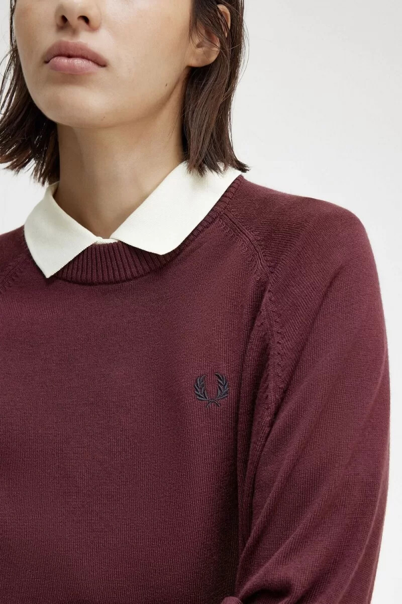 jersey fred perry de cuello redondo para mujer en color sangre de buey