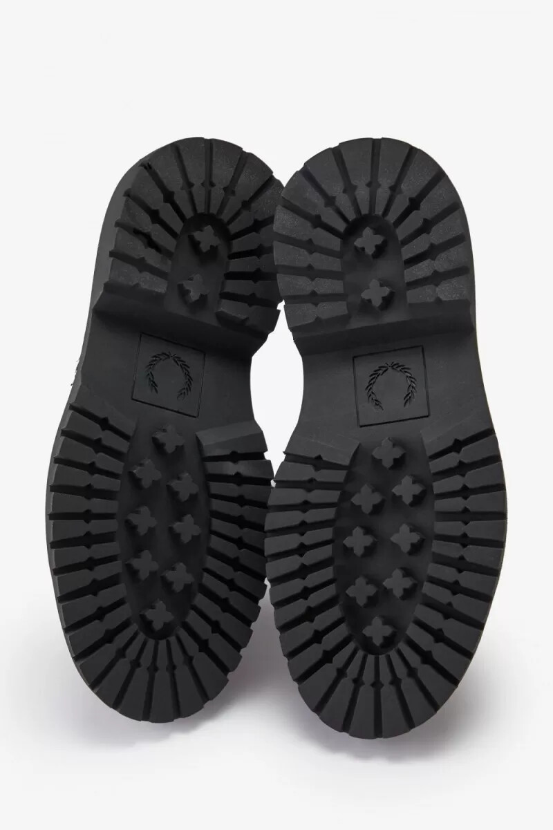 mocasines de cuero fred perry para hombre en color tostado