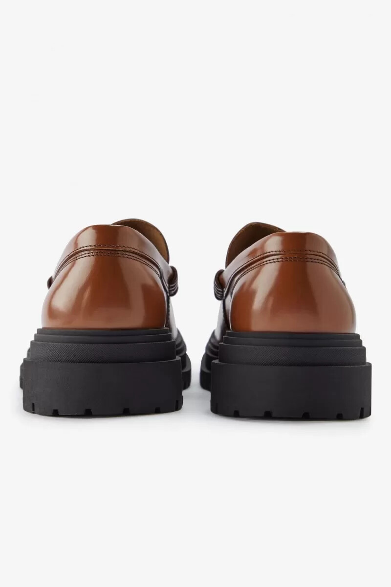 mocasines de cuero fred perry para hombre en color tostado