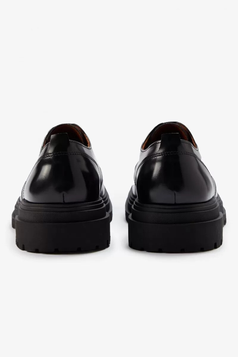 mocasines derby negros para mujer de fred perry