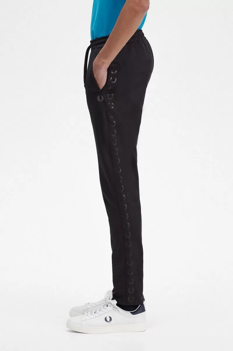 pantalones deportivos con cinta fred perry para hombre color negro