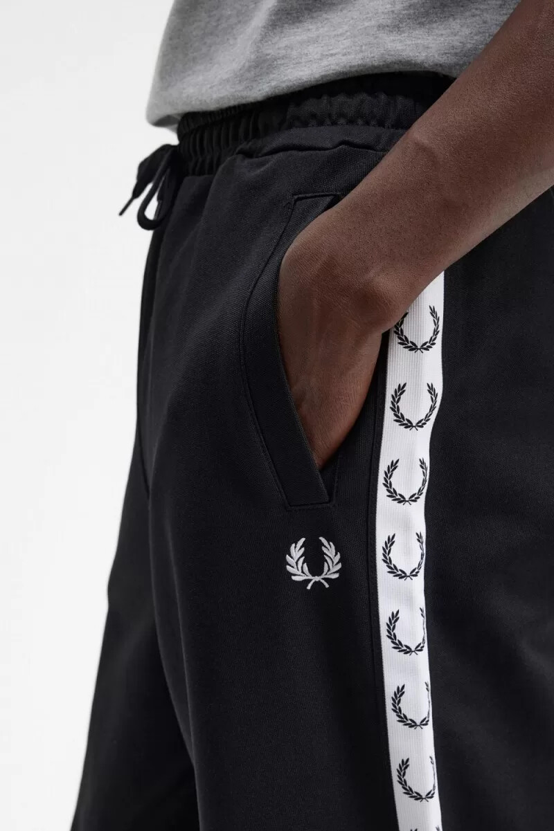 pantalones deportivos con cinta fred perry para hombre color negro