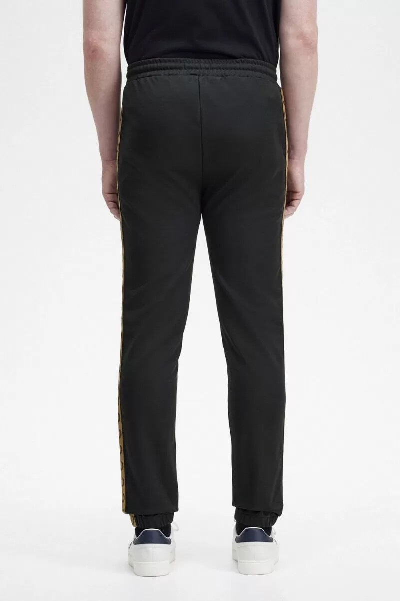 pantalones deportivos fred perry con cinta para hombre color negro y marrón