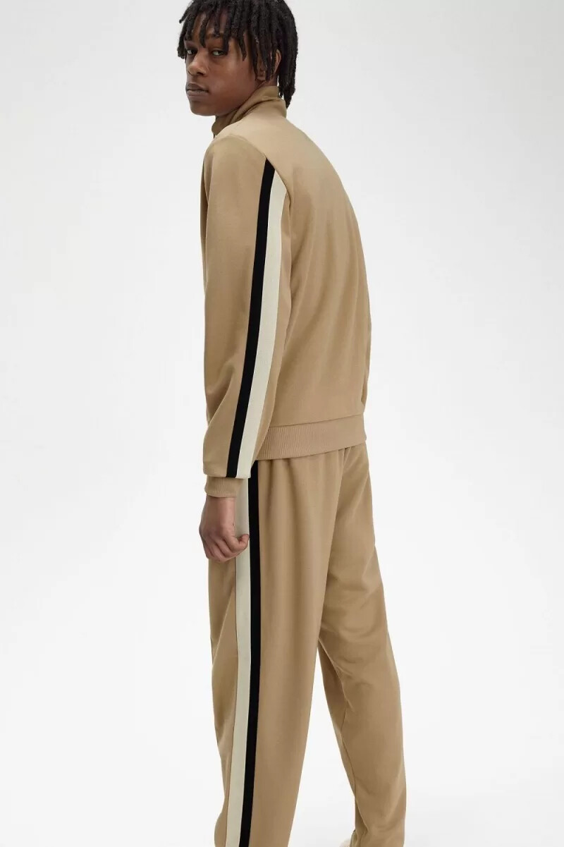 pantalones deportivos fred perry con detalle de cinta para hombre color verde