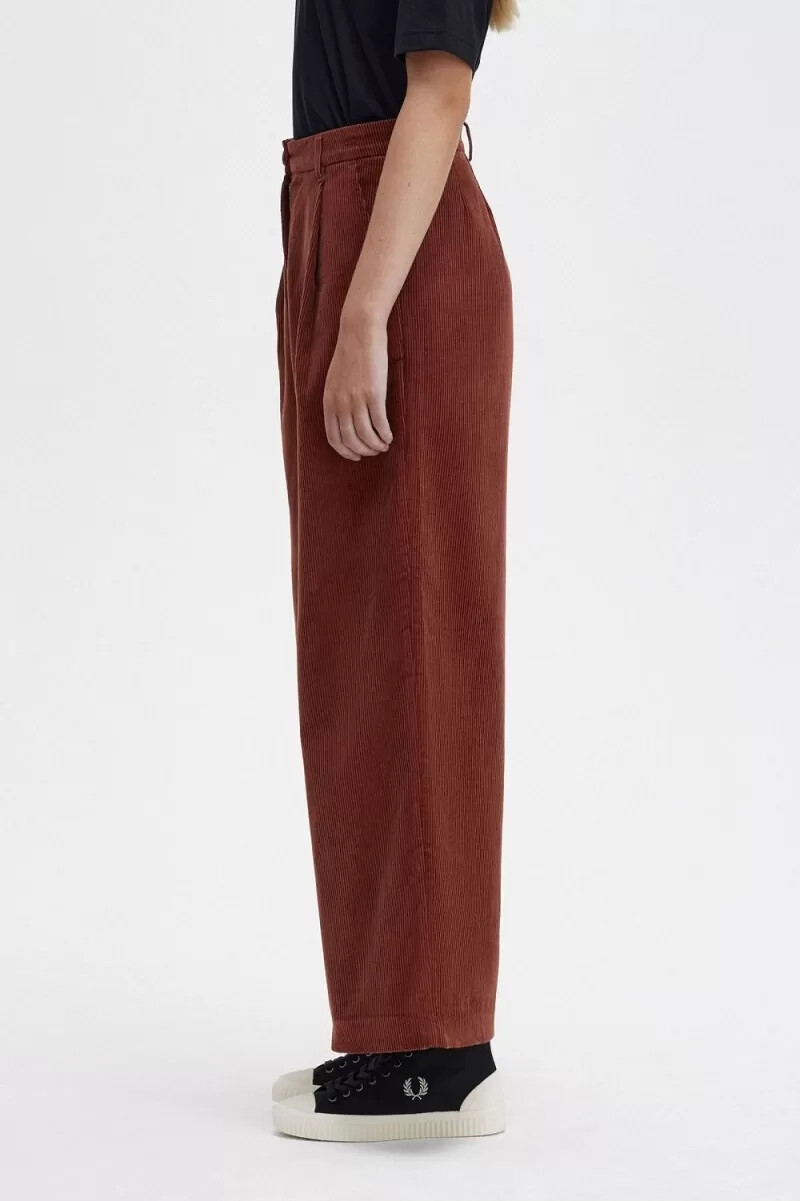 pantalones de pana fred perry para mujer color marrón whisky
