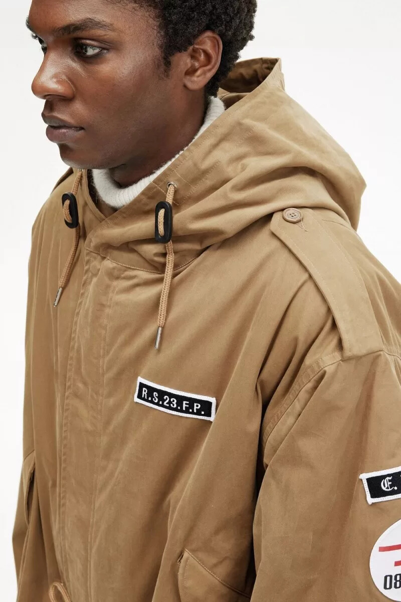 parka estampada verde para hombre de fred perry