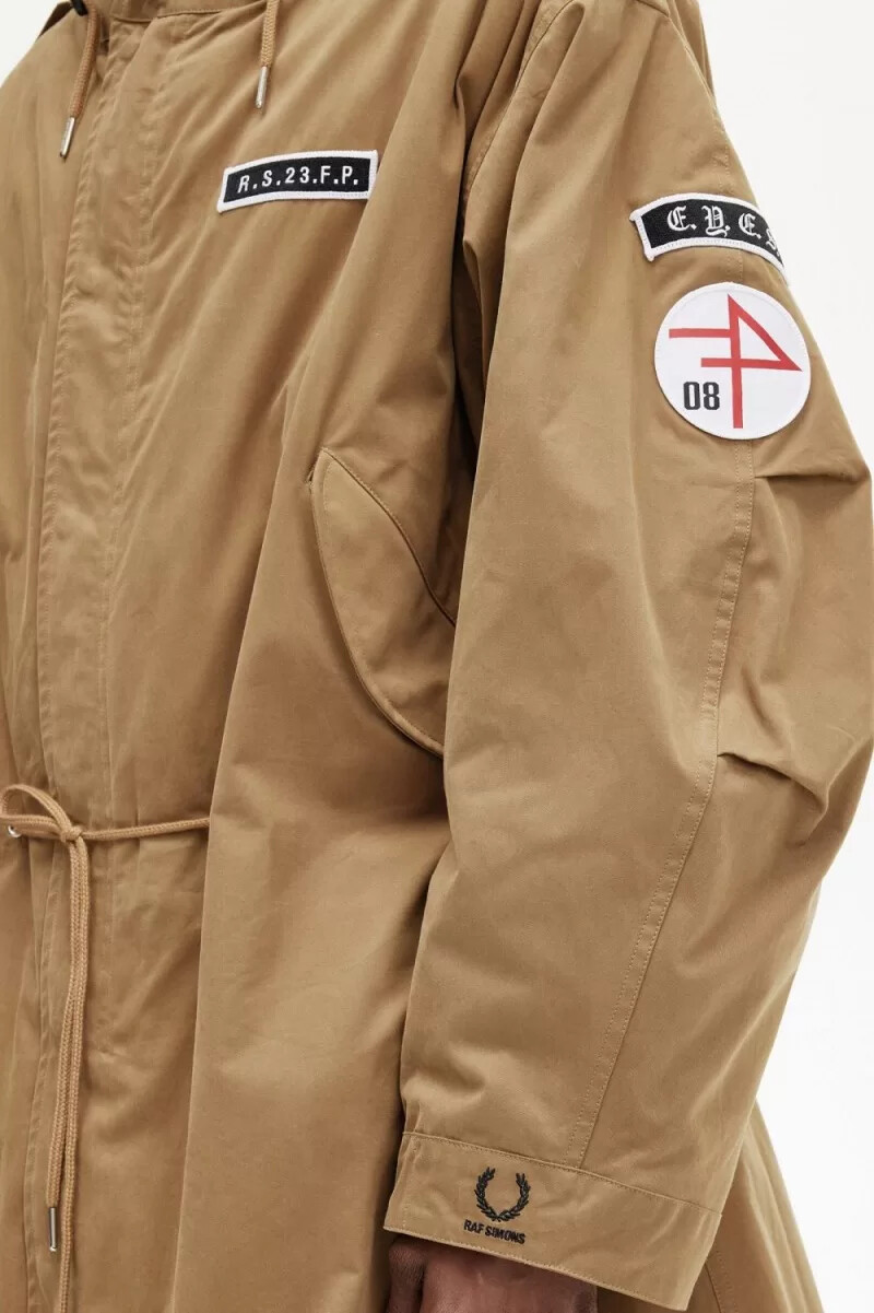 parka estampada verde para hombre de fred perry