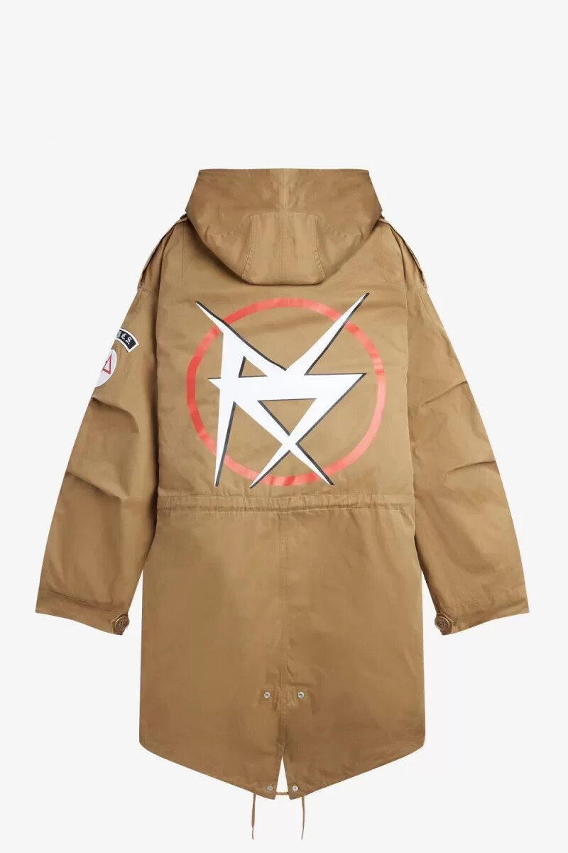 parka estampada verde para hombre de fred perry
