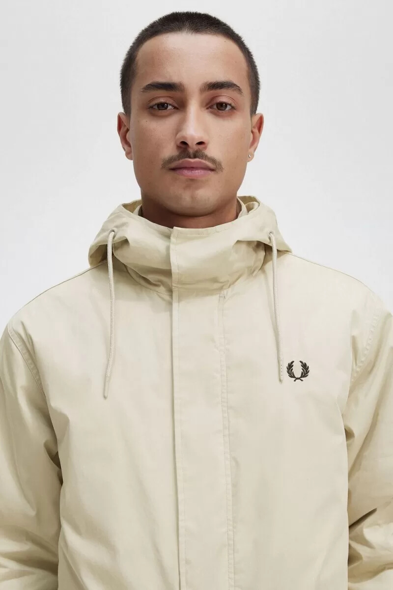 parka corta acolchada fred perry para hombre color menta claro