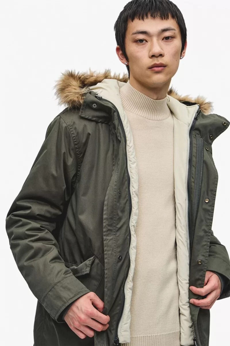 parka fred perry con forro interior y cremallera para hombre color verde campo