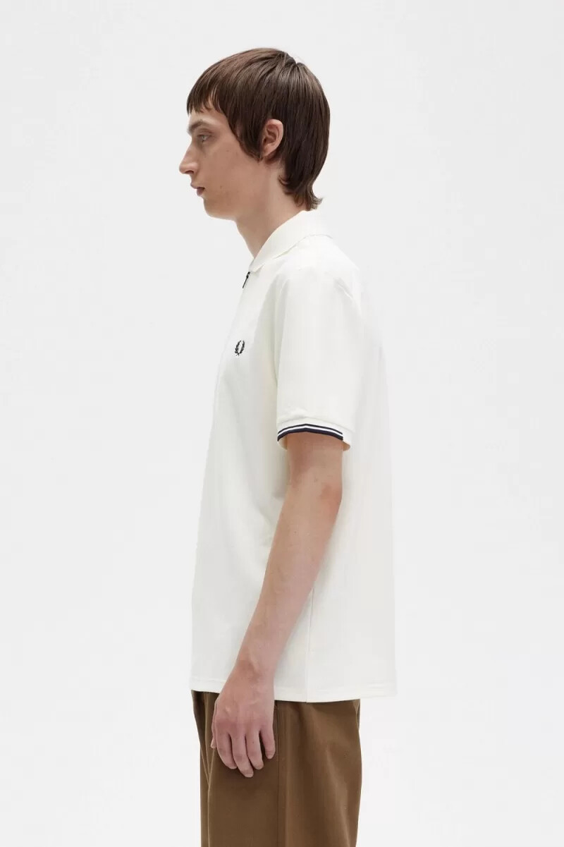 polo fred perry con media cremallera para hombre en beige