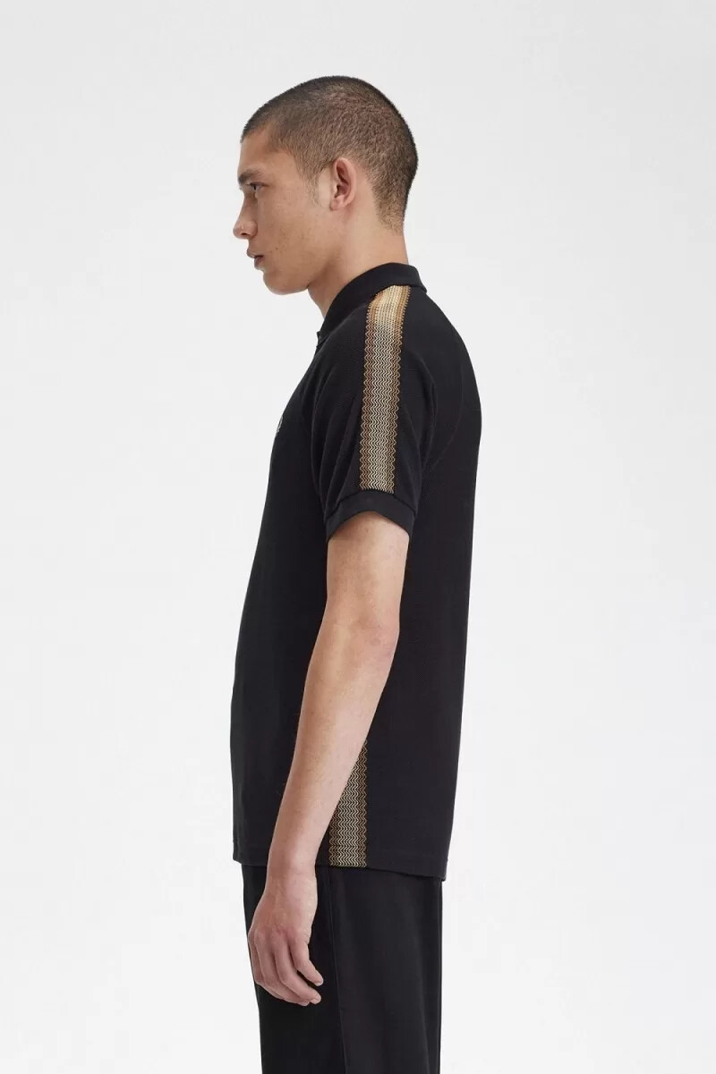 polo fred perry honeycomb taped para hombre color negro