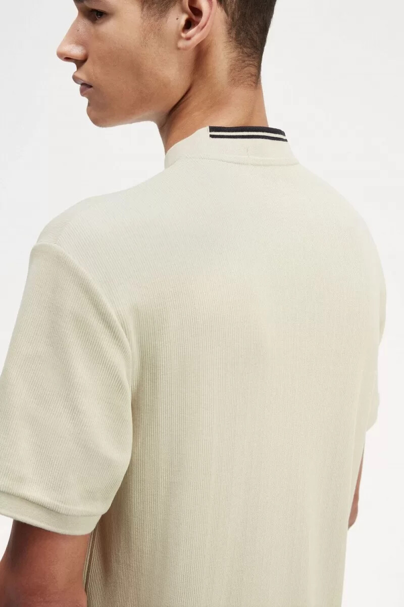 polo fred perry henley para hombre en color menta claro