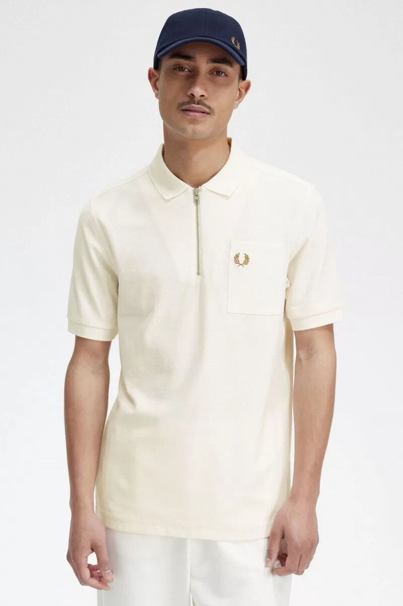 polo fred perry con cuello con cremallera y textura para hombre en beige