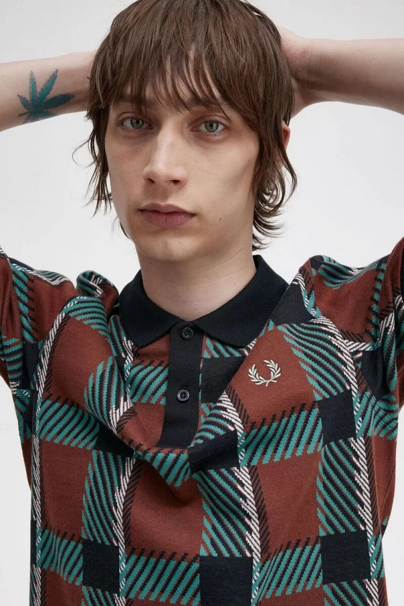 polo fred perry glitch tartan para hombre en marrón whisky