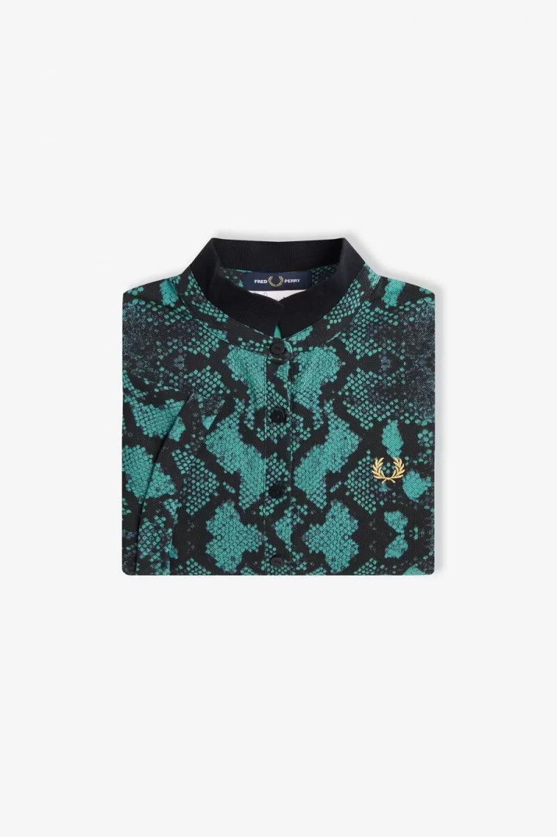 polo fred perry con estampado de serpiente para mujer en color menta intenso