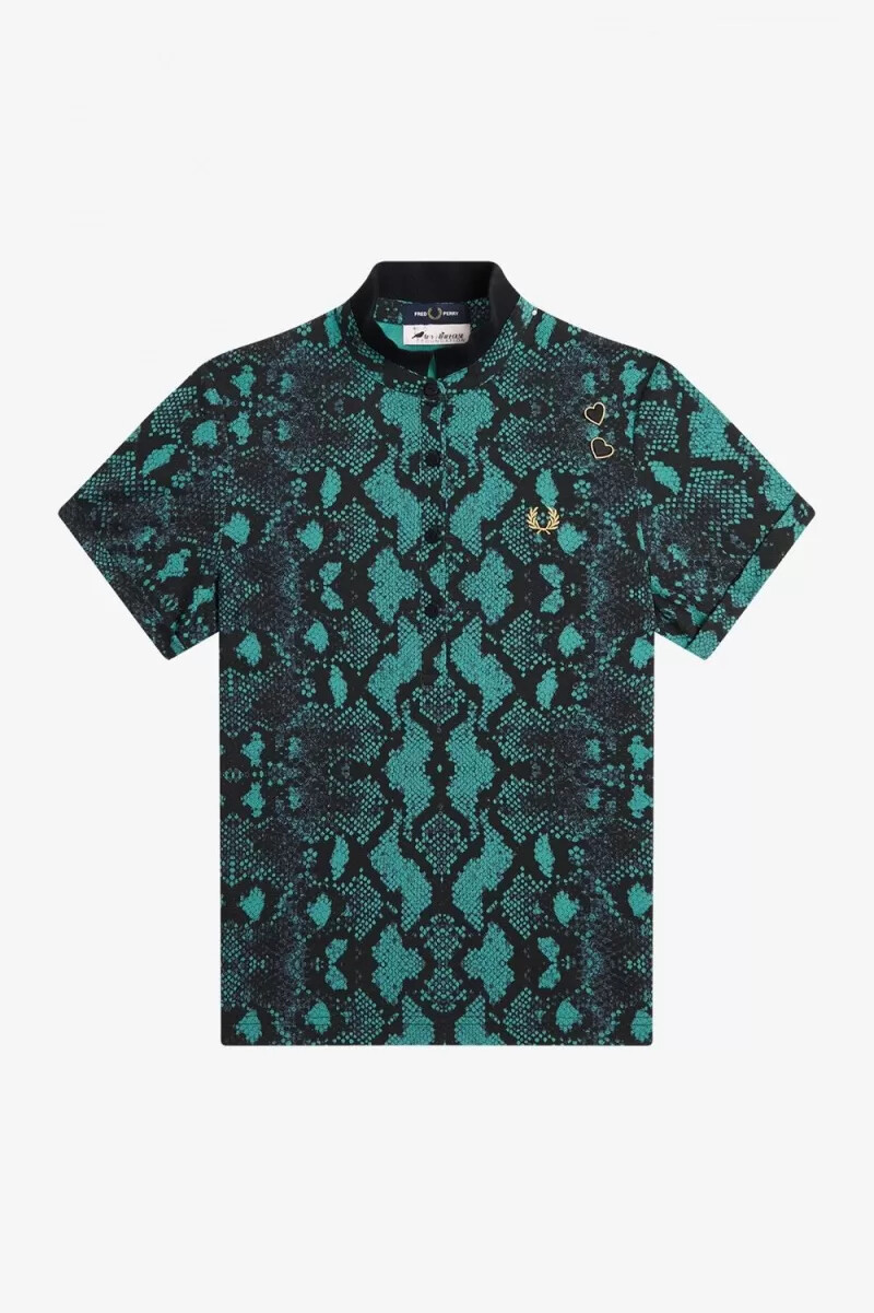polo fred perry con estampado de serpiente para mujer en color menta intenso