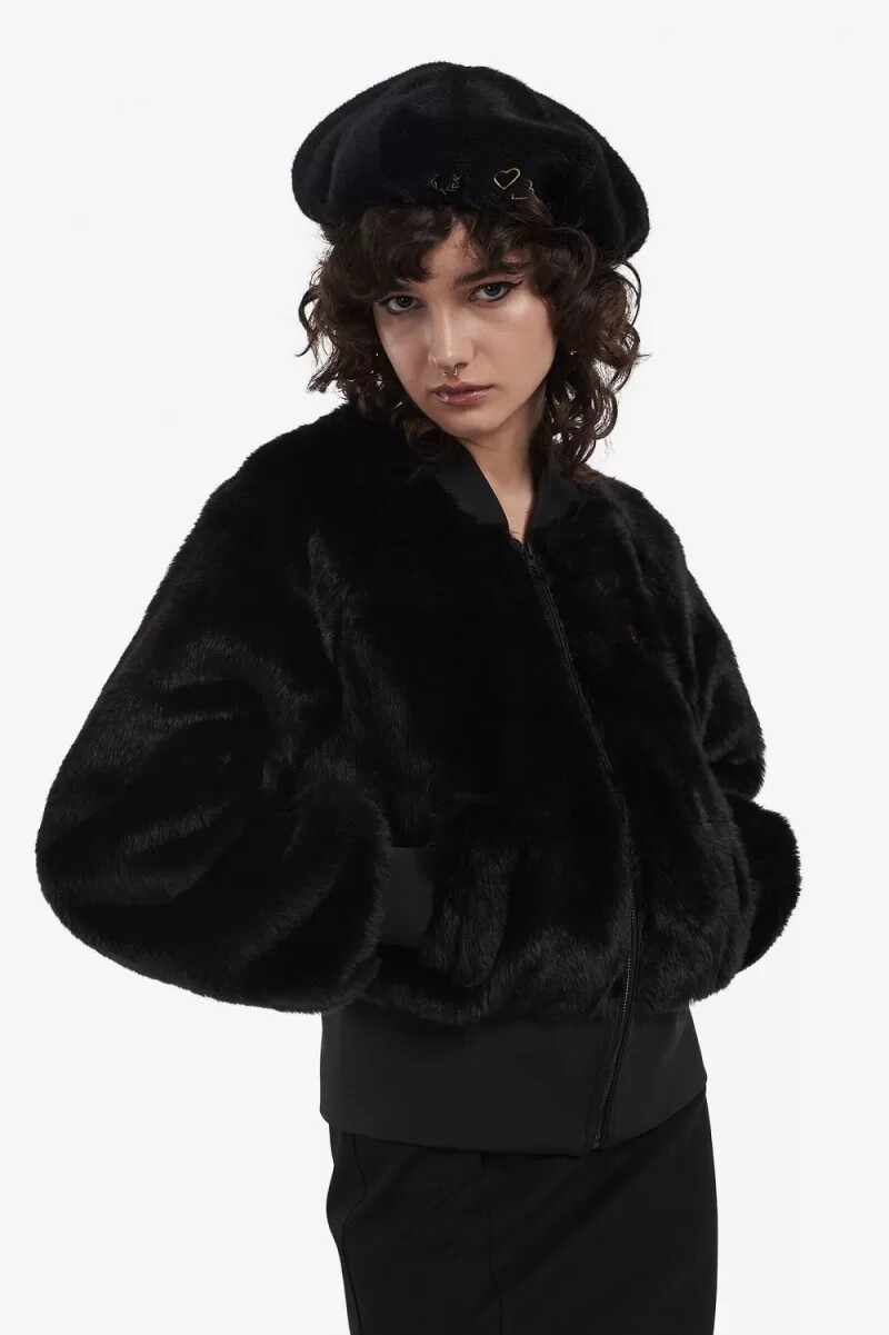 boina bordada fred perry para mujer color negro